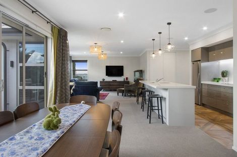 Photo of property in 9 Wairere Rise, Omokoroa, 3114