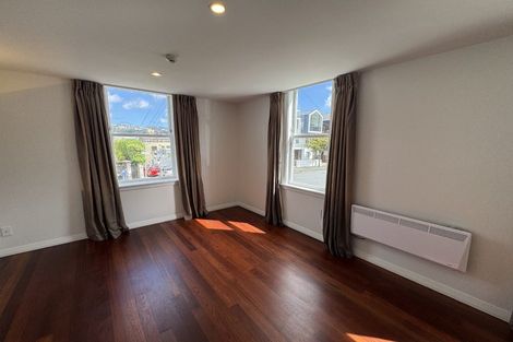 Photo of property in 77 Brougham Street, Mount Victoria, Wellington, 6011