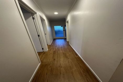 Photo of property in 42 Hilling Street, Titirangi, Auckland, 0604