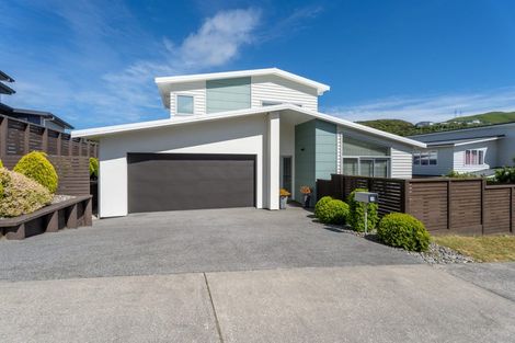Photo of property in 10 Crompton Avenue, Churton Park, Wellington, 6037