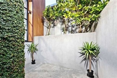 Photo of property in 109a Beach Road, Castor Bay, Auckland, 0620