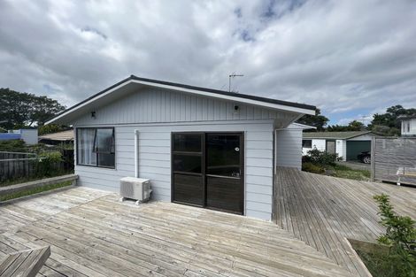 Photo of property in 9 Lisa Rise, Half Moon Bay, Auckland, 2012