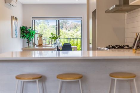 Photo of property in 40 Koreke Close, Kenepuru, Porirua, 5022