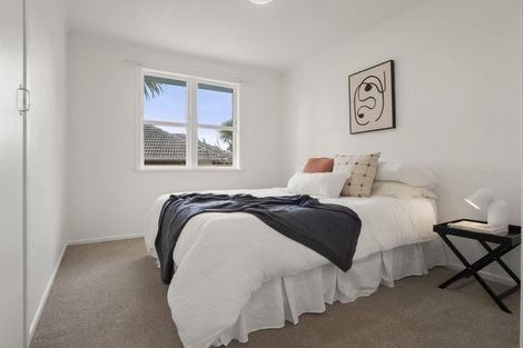 Photo of property in 1/94 Archers Road, Glenfield, Auckland, 0629