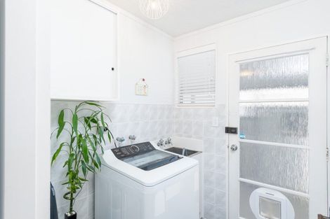 Photo of property in 2/8 Murray Street, Wallaceville, Upper Hutt, 5018