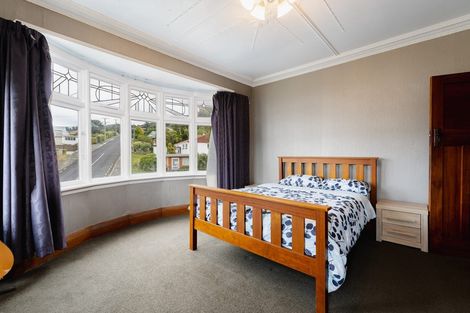 Photo of property in 2 Wakatipu Street, Ravensbourne, Dunedin, 9022