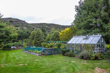 Photo of property in 1789 State Highway 2, Kaitoke, Upper Hutt, 5018