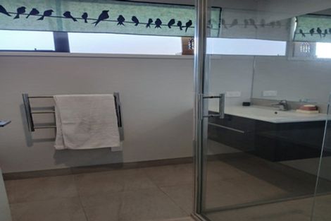 Photo of property in 12 Costello Drive, Ngatea, 3503