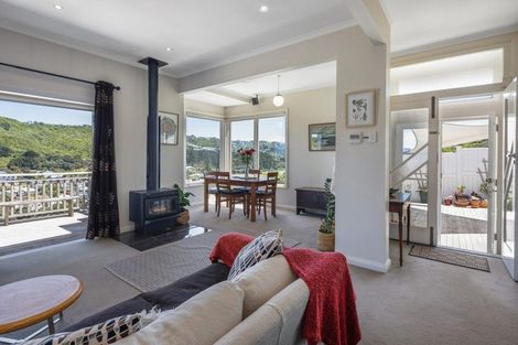 Photo of property in 47 Melbourne Road, Island Bay, Wellington, 6023
