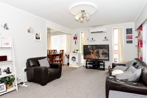 Photo of property in 10 Susan Place, Deanwell, Hamilton, 3206