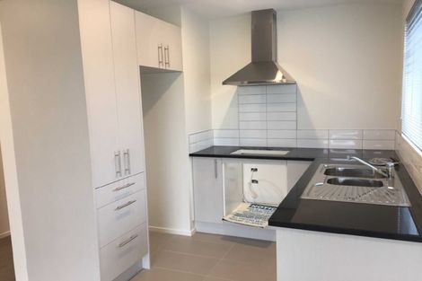 Photo of property in 11 Totara Meadows Court, Wiri, Auckland, 2104