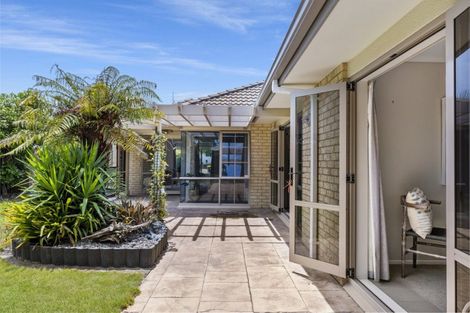 Photo of property in 18 Santa Monica Drive, Papamoa Beach, Papamoa, 3118