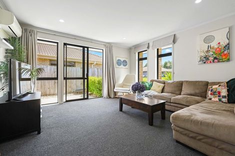 Photo of property in 54 Edgeview Crescent, Fitzroy, Hamilton, 3206