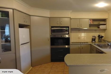 Photo of property in 19 Sovereign Isle Lane, Rototuna, Hamilton, 3210