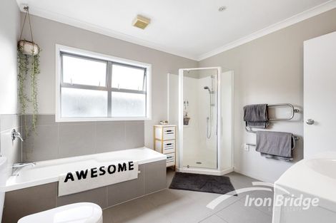 Photo of property in 82a Kirton Drive, Riverstone Terraces, Upper Hutt, 5018