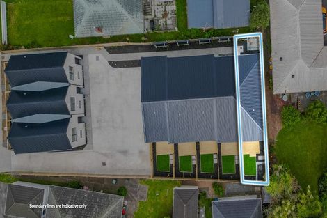 Photo of property in 8/60 Yeovil Road, Te Atatu Peninsula, Auckland, 0610