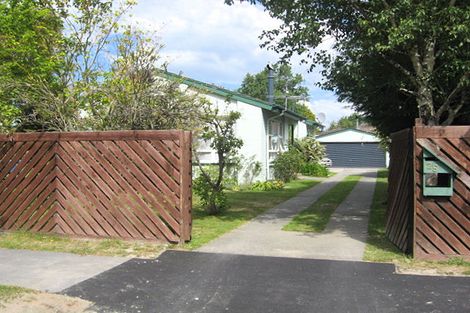 Photo of property in 25 Saunders Place, Redwood, Christchurch, 8051