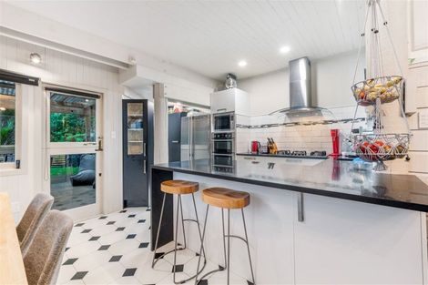 Photo of property in 40 Tanekaha Road, Titirangi, Auckland, 0604