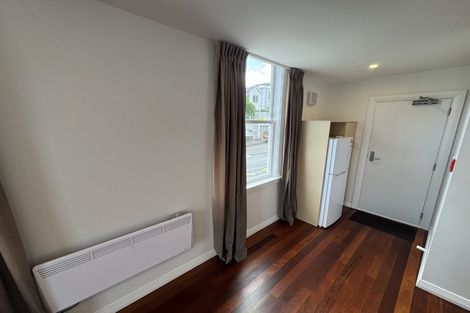 Photo of property in 77 Brougham Street, Mount Victoria, Wellington, 6011