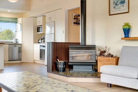 Photo of property in 137 Patuwai Drive, Whangamata, 3620