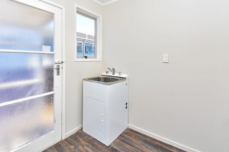 Photo of property in 25 Gibbons Road, Weymouth, Auckland, 2103