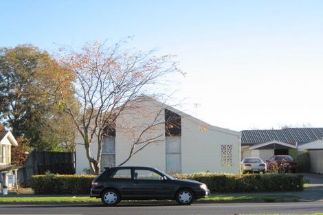 Photo of property in 351 Main North Road, Redwood, Christchurch, 8051