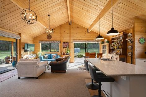 Photo of property in 10 Carlisle Street, Athol, 9793