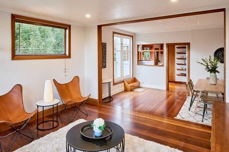 Photo of property in 25 Rona Street, Eastbourne, Lower Hutt, 5013