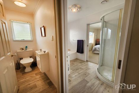 Photo of property in 26 Harbour Lights Close, West Harbour, Auckland, 0618