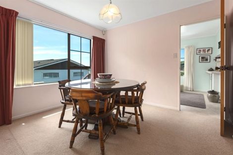 Photo of property in 2 Saint Aidans Way, Tawa, Wellington, 5028