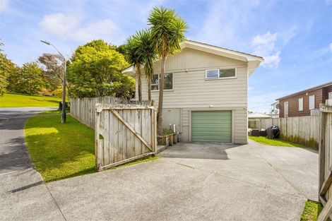 Photo of property in 98 Reynella Drive, Massey, Auckland, 0614