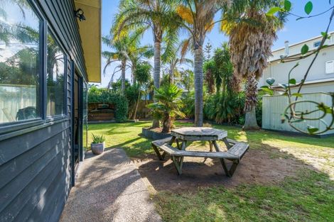 Photo of property in 570b Papamoa Beach Road, Papamoa Beach, Papamoa, 3118