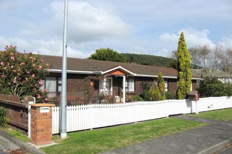 Photo of property in 72 Aorangi Road, Paraparaumu, 5032