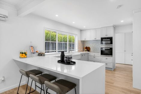 Photo of property in 2/15 Saltburn Road, Milford, Auckland, 0620