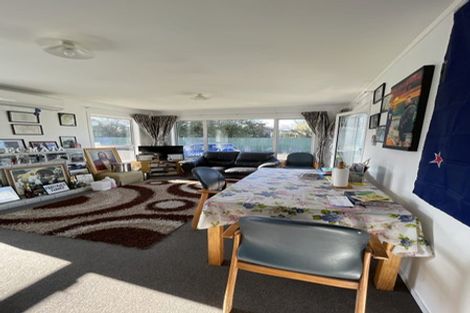 Photo of property in 4 Huia Place, Levin, 5510