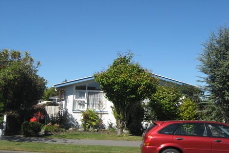 Photo of property in 28 Eastling Street, Bishopdale, Christchurch, 8053
