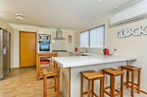 Photo of property in 969 East Coast Road, Torbay, Auckland, 0630