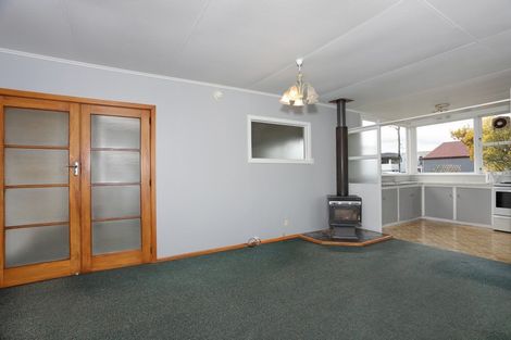 Photo of property in 11 Follett Street, Marton, 4710