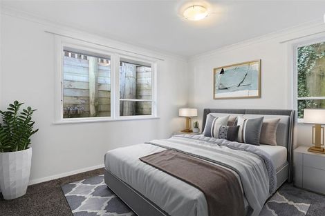 Photo of property in 43 Stewart Drive, Newlands, Wellington, 6037