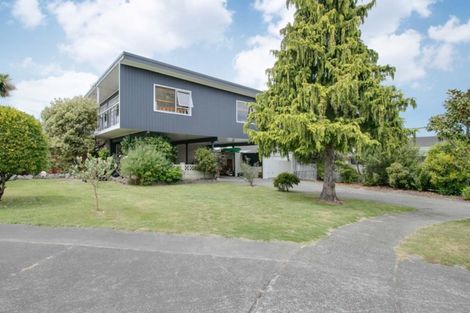 Photo of property in 17 Totara Street, Taradale, Napier, 4112