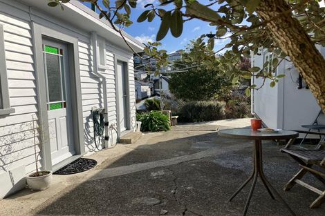 Photo of property in 93 Webb Street, Mount Cook, Wellington, 6011