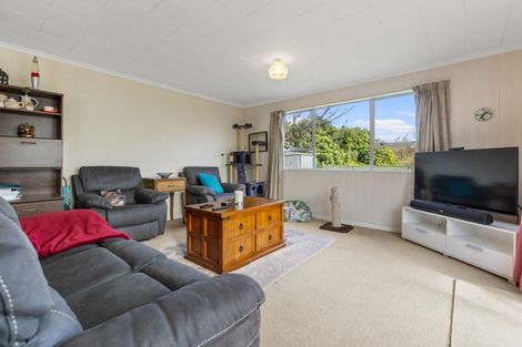 Photo of property in 82 Pioneer Road, Moturoa, New Plymouth, 4310