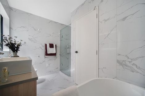 Photo of property in 165 Grove Road, Papakura, 2110