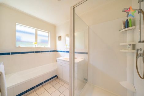 Photo of property in 41 Waiwhetu Road, Waiwhetu, Lower Hutt, 5010