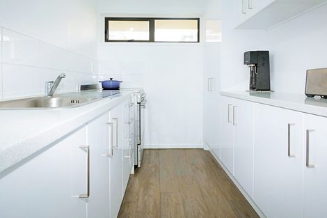 Photo of property in 4 Claremont Grove, Mount Victoria, Wellington, 6011