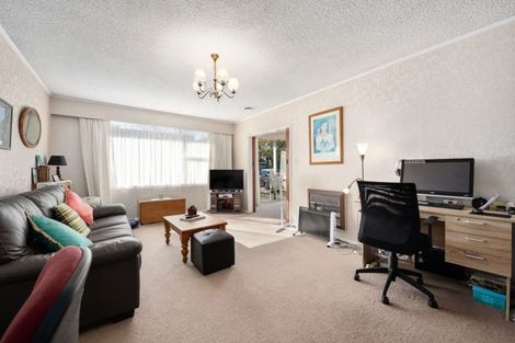 Photo of property in 2/166 Waterloo Road, Hutt Central, Lower Hutt, 5010