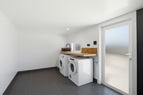 Photo of property in 21 Brixton Road, Manly, Whangaparaoa, 0930
