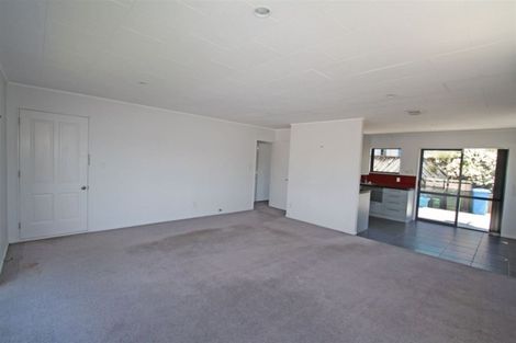 Photo of property in 4 Fantome Place, Whalers Gate, New Plymouth, 4310