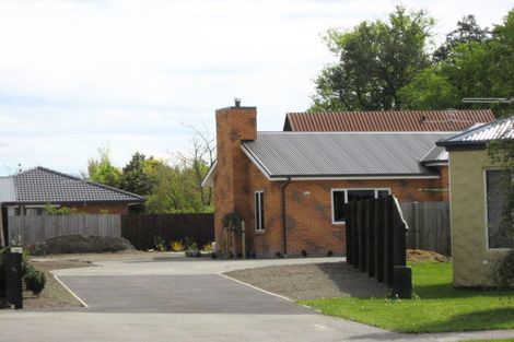 Photo of property in 32 Milesbrook Close, Rangiora, 7400