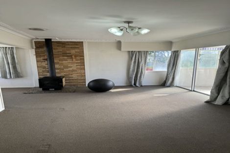 Photo of property in 62 Edgewater Drive, Pakuranga, Auckland, 2010